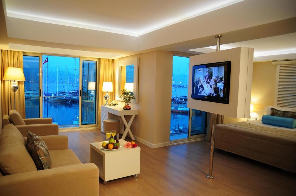 Deluxe Double Room with Sea View